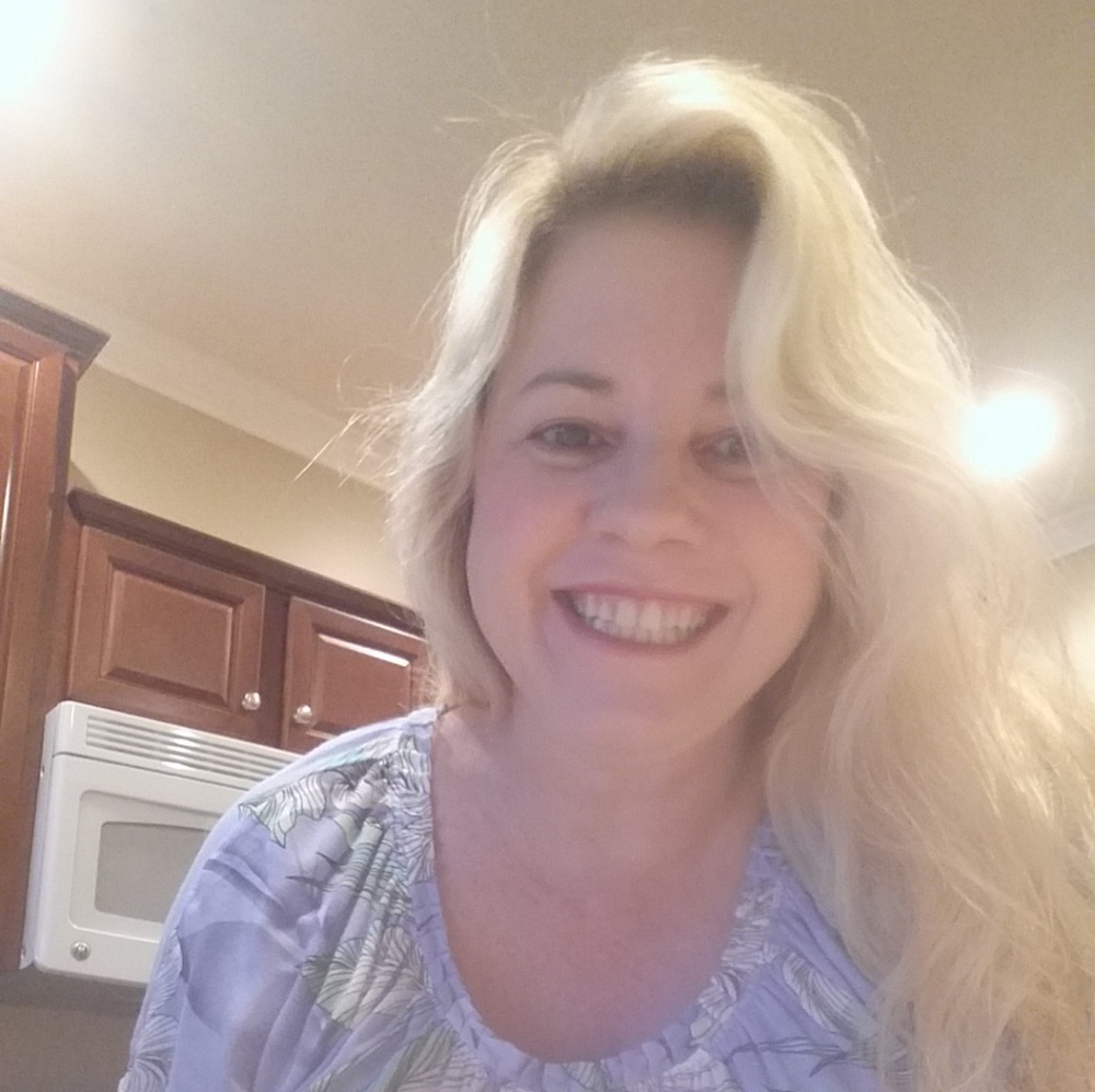 Meet your Posher, Tonya